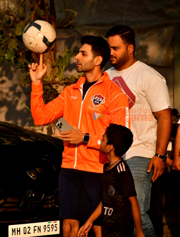 photos kartik aaryan abhishek bachchan and others snapped at all star fc football match in juhu 4