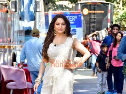 Photos: Madhuri Dixit, Suniel Shetty and Abhishek Kumar snapped on the sets of Dance Deewane