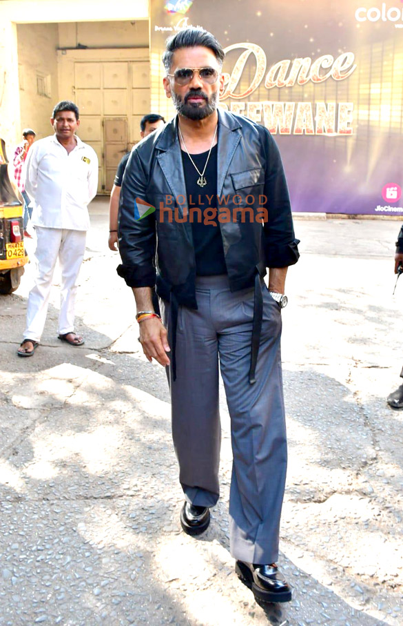 photos madhuri dixit and suniel shetty snapped on the sets of dance deewane 5 3