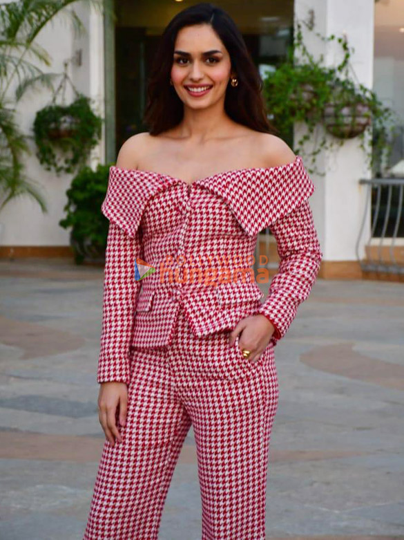 photos manushi chhillar and varun tej snapped promoting their film operation valentine 2 2