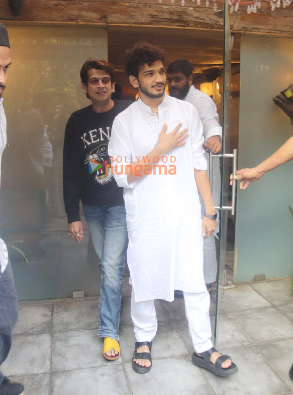 photos munawar faruqui and rrahul narain kanal spotted outside cafe in bandra 2