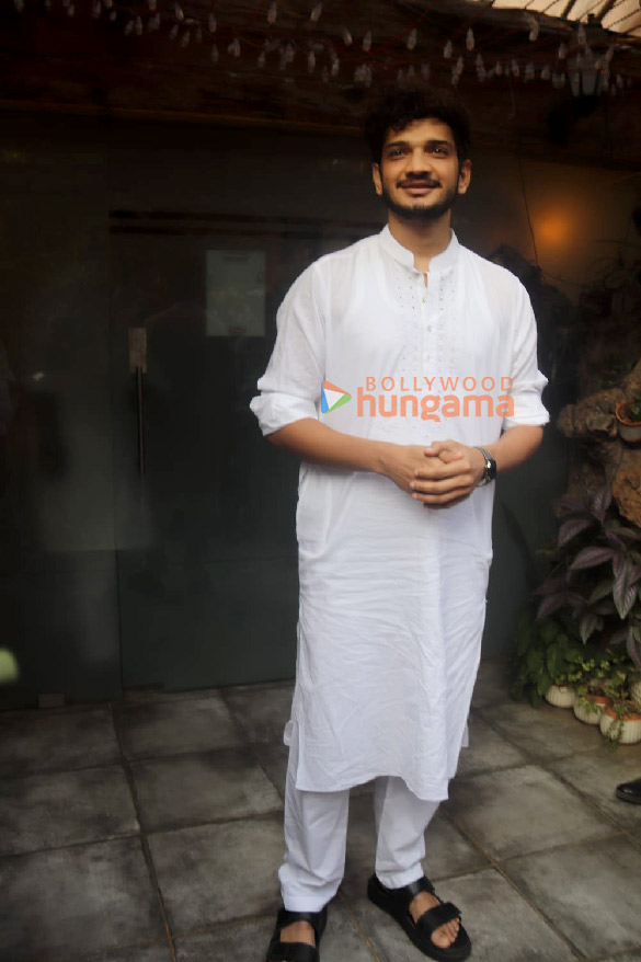 photos munawar faruqui and rrahul narain kanal spotted outside cafe in bandra 6