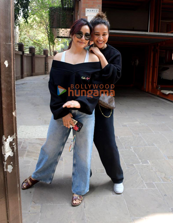photos neha sharma and aisha sharma snapped outside their building in bandra 2