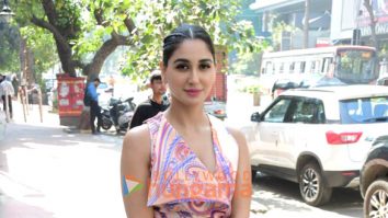 Photos: Nikita Dutta snapped in Santacruz