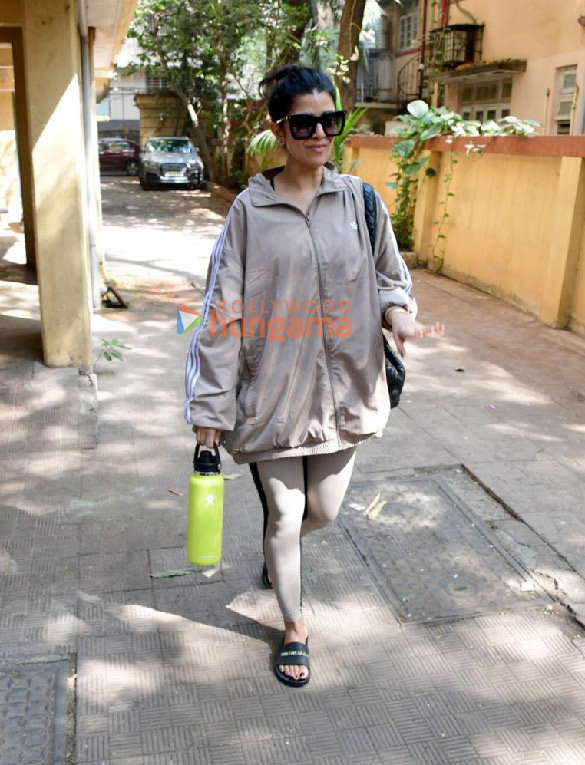 photos nimrat kaur spotted outside a dental clinic in bandra 2 2