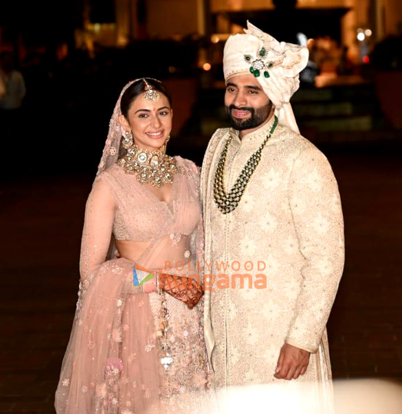 Photos Rakul Preet Singh and Jackky Bhagnani snapped after tying the knot (6)