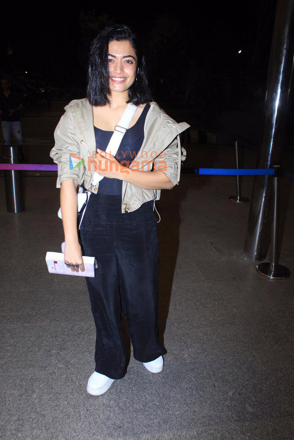 photos salman khan katrina kaif and rashmika mandanna snapped at the airport 3