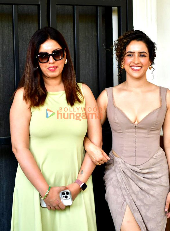 photos sanya malhotra celebrated her birthday 6