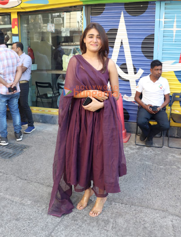 photos shalini pandey snapped in bandra 1 6