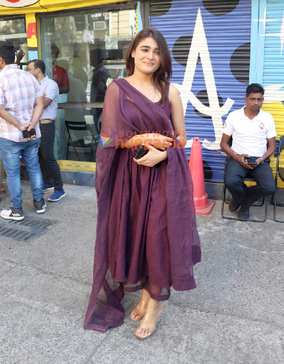 photos shalini pandey snapped in bandra 3 6