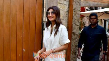 Photos Shilpa Shetty snapped at One8 Commune in Juhu