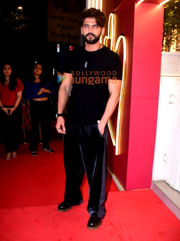 photos sonakshi sinha donal bisht krishna shroff and others snapped at akina in bandra 4