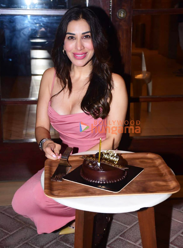 photos sophie choudry celebrates birthday with media 5