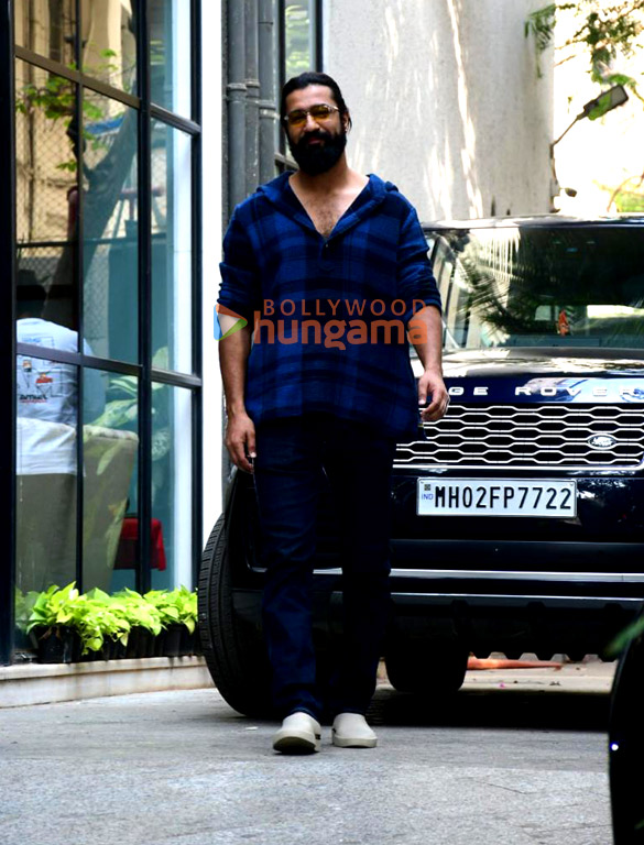 photos vicky kaushal spotted outside the maddock office in santacruz 1