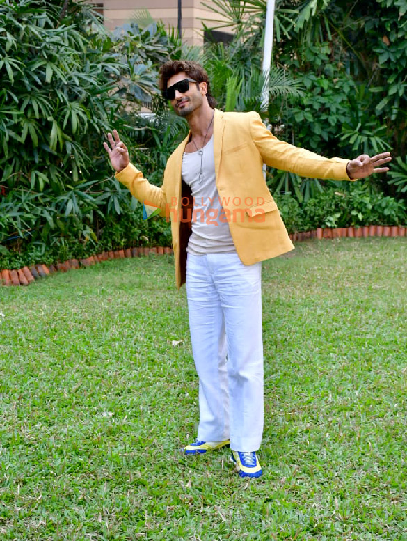 photos vidyut jammwal amy jackson nora fatehi and arjun rampal snapped promoting their film crakk 2