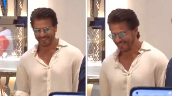 Shah Rukh Khan is all smiles as he arrives at an exhibition in Doha ahead of Jordan vs Qatar AFC Asian Cup finals, videos go viral