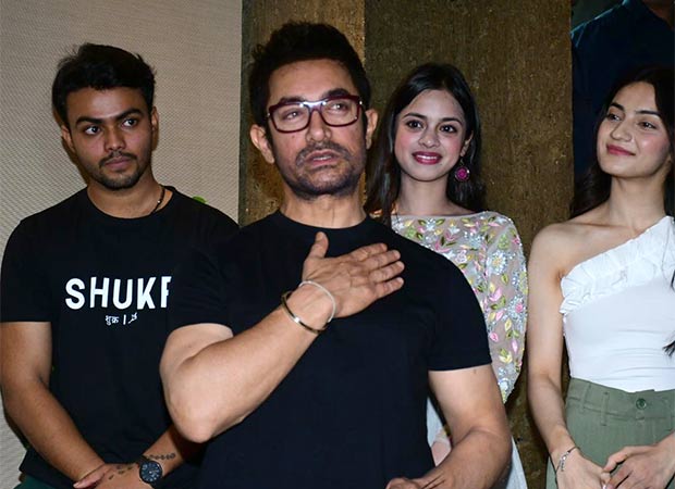 Aamir Khan Celebrates 59th Birthday With Laapataa Ladies Team; Says ...