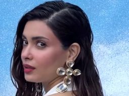 Absolutely divine in white! Diana Penty
