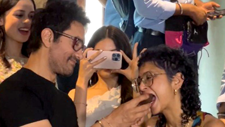 Happy Birthday! Aamir Khan celebrates birthday by cutting cake with