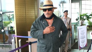He is the cutest! Jackie Shroff poses with little kids at the airport