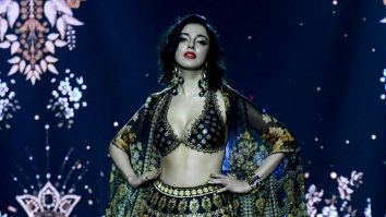 Beauty with elegance, Divya Khosla Kumar walks the ramp at Lakme Fashion Week