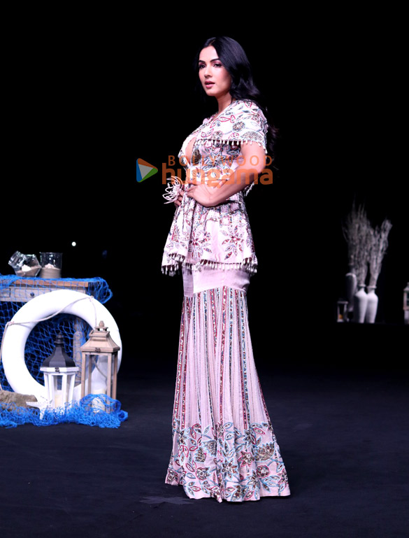 photos aditi rao hydari shehnaaz gill and abhimanyu dassani turn showstoppers for lakme fashion week 2024 3 3