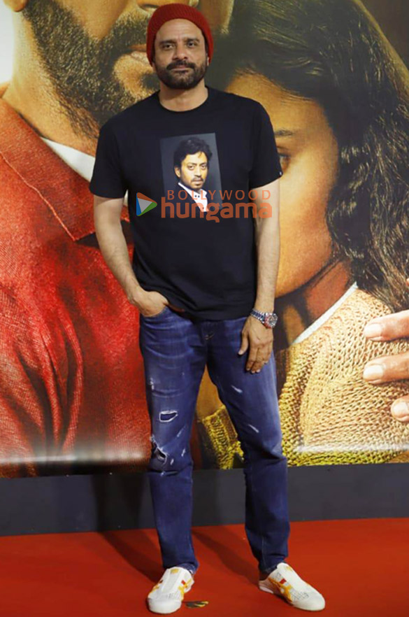 photos ajay devgn r madhavan and others grace the premiere of shaitaan 7