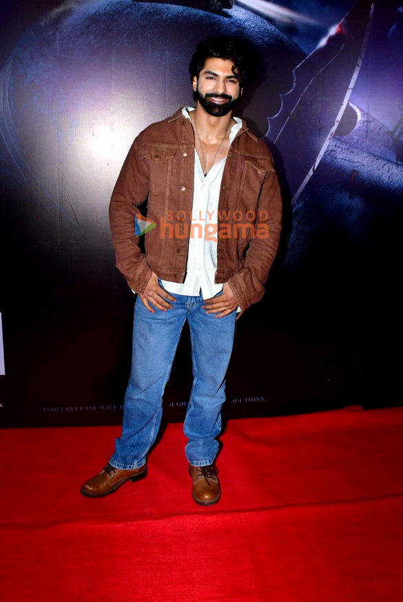 photos ameesha patel sanjay leela bhansali and others grace the premiere of chabak night of murder and romance 11