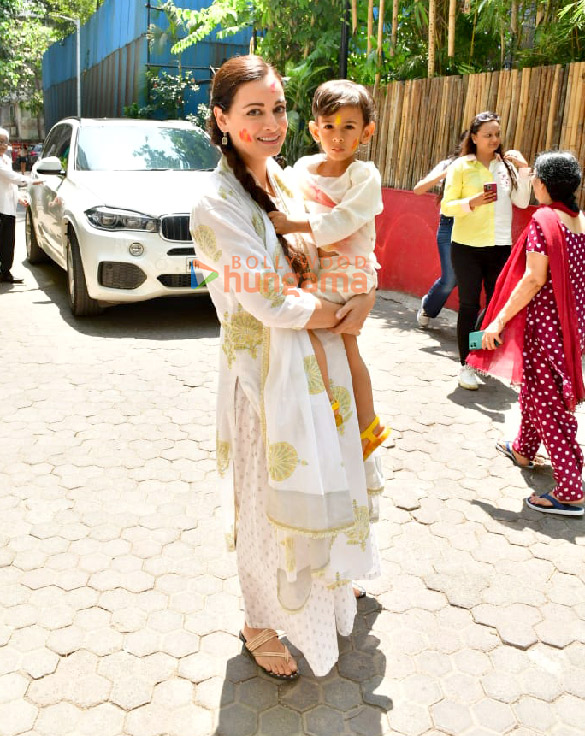photos celebs grace shabana azmis holi 2024 bash 1 2