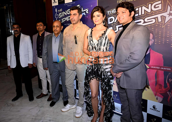 photos jaaved jaaferi jamie lever pooja batra and other celebs attend the launch of singing and dance reality show for south asian americans 6