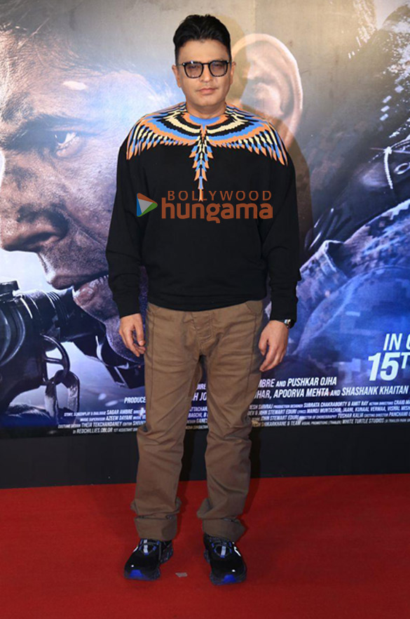 photos karan johar bhushan kumar and others grace the premiere of yodha 11