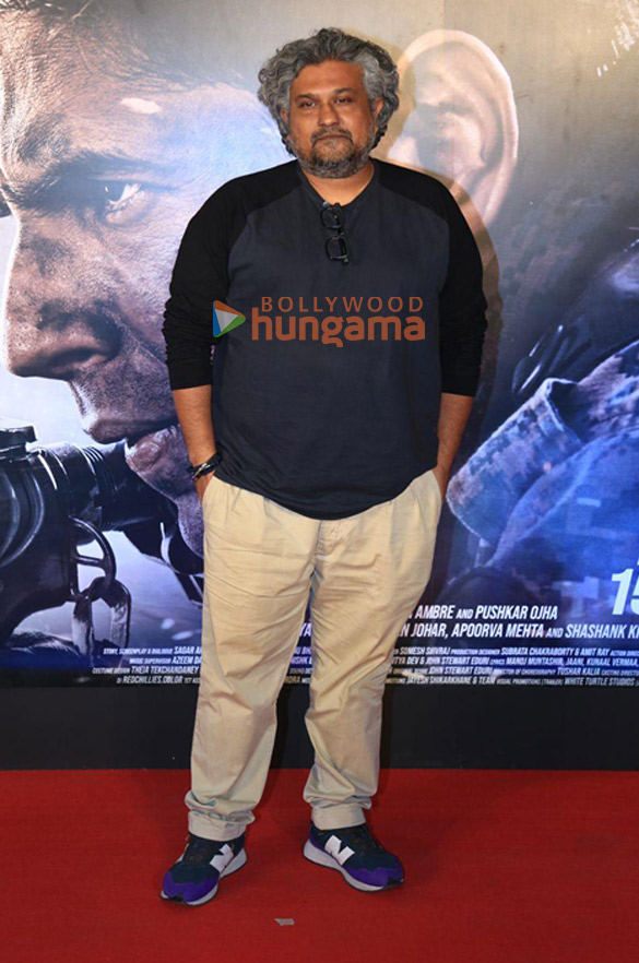 photos karan johar bhushan kumar and others grace the premiere of yodha 5
