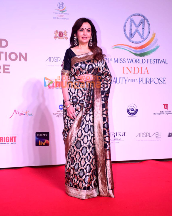 photos kriti sanon pooja hegde and others snapped at miss world 2024 at jio convention centre bkc 34