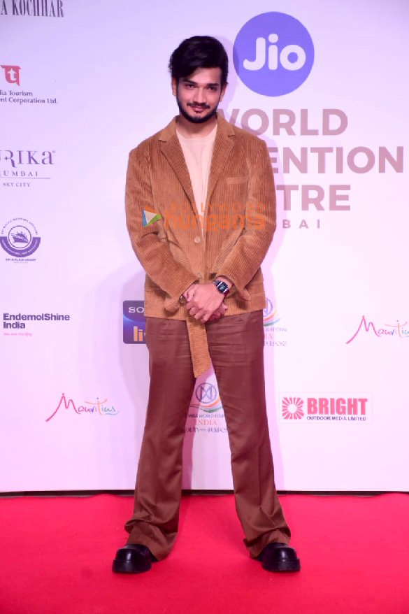 photos kriti sanon pooja hegde and others snapped at miss world 2024 at jio convention centre bkc 4
