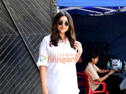 Photos: Parineeti Chopra snapped at Mehboob Studio in Bandra