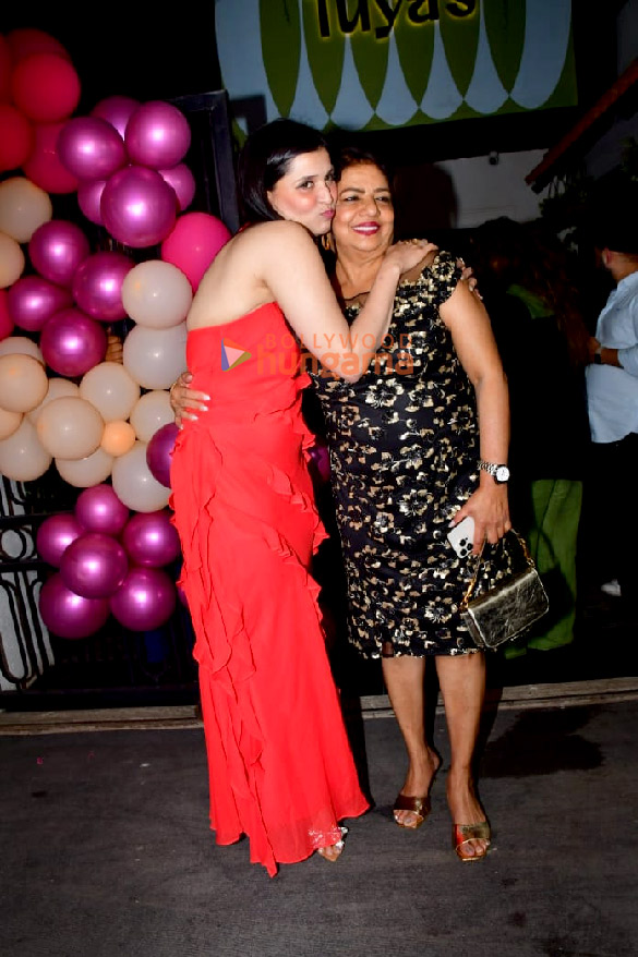 photos priyanka chopra nick jonas and others snapped at mannara chopras birthday bash 7