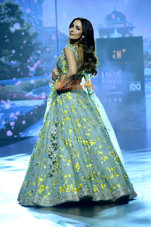 photos sara ali khan shruti haasan fatima sana shaikh and others turn showstoppers for lakme fashion week 2024 2
