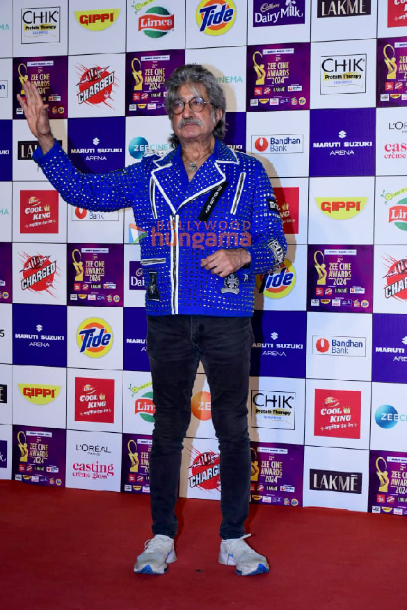 photos shah rukh khan bobby deol sanjana sanghi and others snapped at zee cine awards 2024 1 2