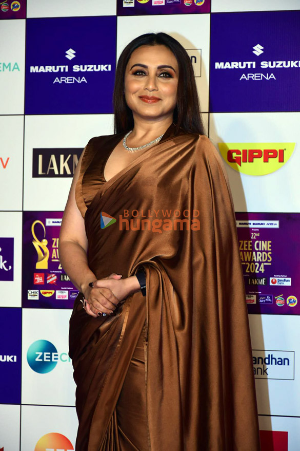 photos shah rukh khan bobby deol sanjana sanghi and others snapped at zee cine awards 2024 11 3