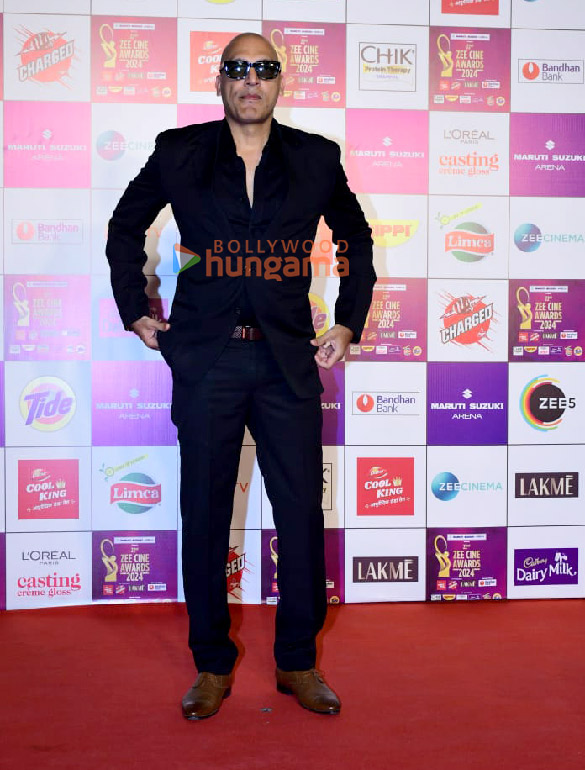 photos shah rukh khan bobby deol sanjana sanghi and others snapped at zee cine awards 2024 7