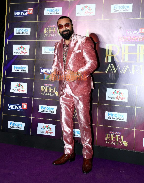 photos sonakshi sinha shraddha kapoor and others snapped at reel awards 2024 in mumbai 39