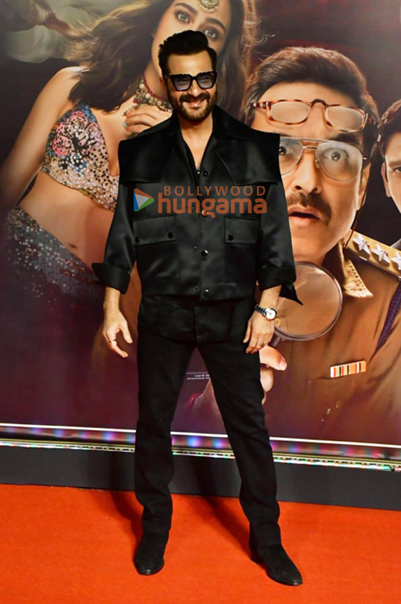 photos tamannaah bhatia pankaj tripathi and others grace the premiere of murder mubarak 99677 9