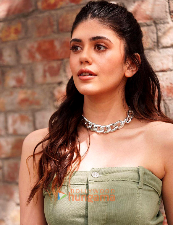 Sanjana Sanghi Photos, Images, HD Wallpapers, Sanjana Sanghi HD Images ...