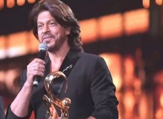 Shah Rukh Khan dedicates Best Actor for Jawan to his kids Aryan, Suhana and AbRam in roaring speech: “Jab tak tumhara baap zinda hai…”