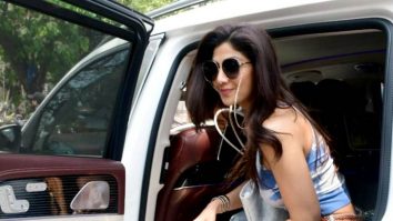 Shilpa Shetty waves at paps as she steps out in the city