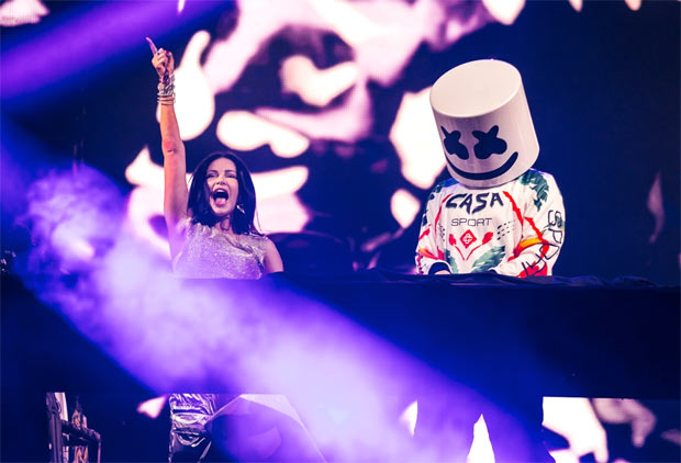 Sunny Leone, Badshah & Armaan Malik perform with DJ Marshmello, a record breaking 70,000 fans attend Holi tour