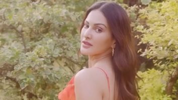 Amyra Dastur flaunts her beautiful curves in this outfit