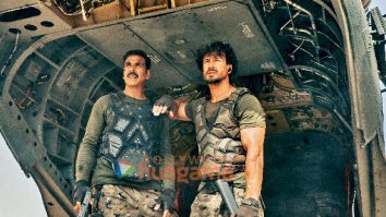 Movie Stills Of The Movie Bade Miyan Chote Miyan