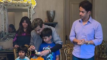 Happy birthday!!! Jeetendra ji turns a year younger, celebrates birthday with grandkids