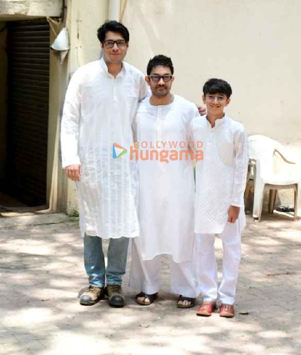photos aamir khan with sons junaid and azad snapped outside their residence marina on the occasion of eid 1